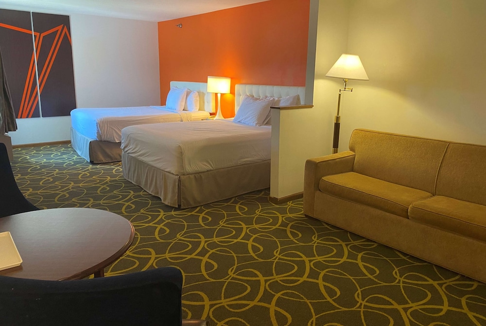 Howard Johnson by Wyndham Manteno 23/33