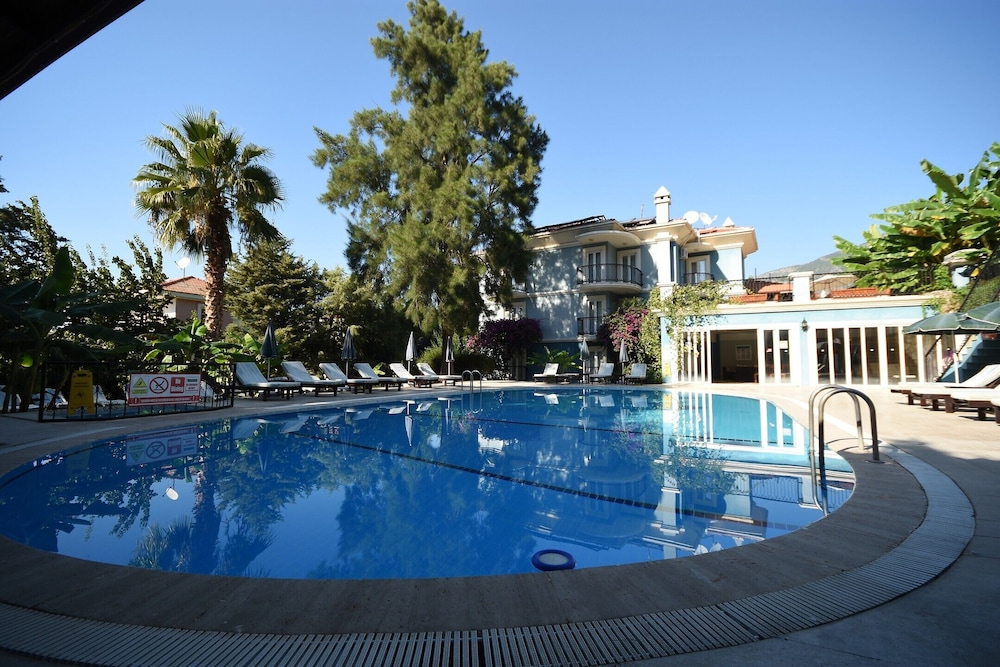 Antas Deluxe Apartments 37/69