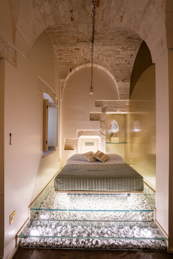 PALAZZO SCOTTO 20/50