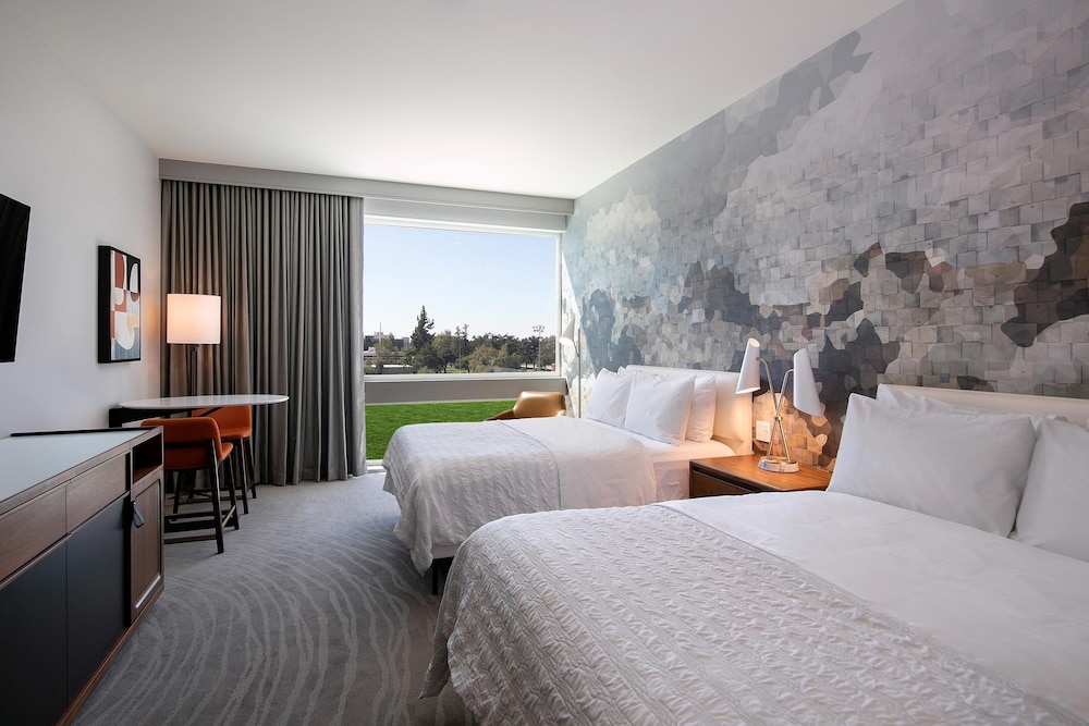 Le Meridien Pasadena Arcadia 11/54