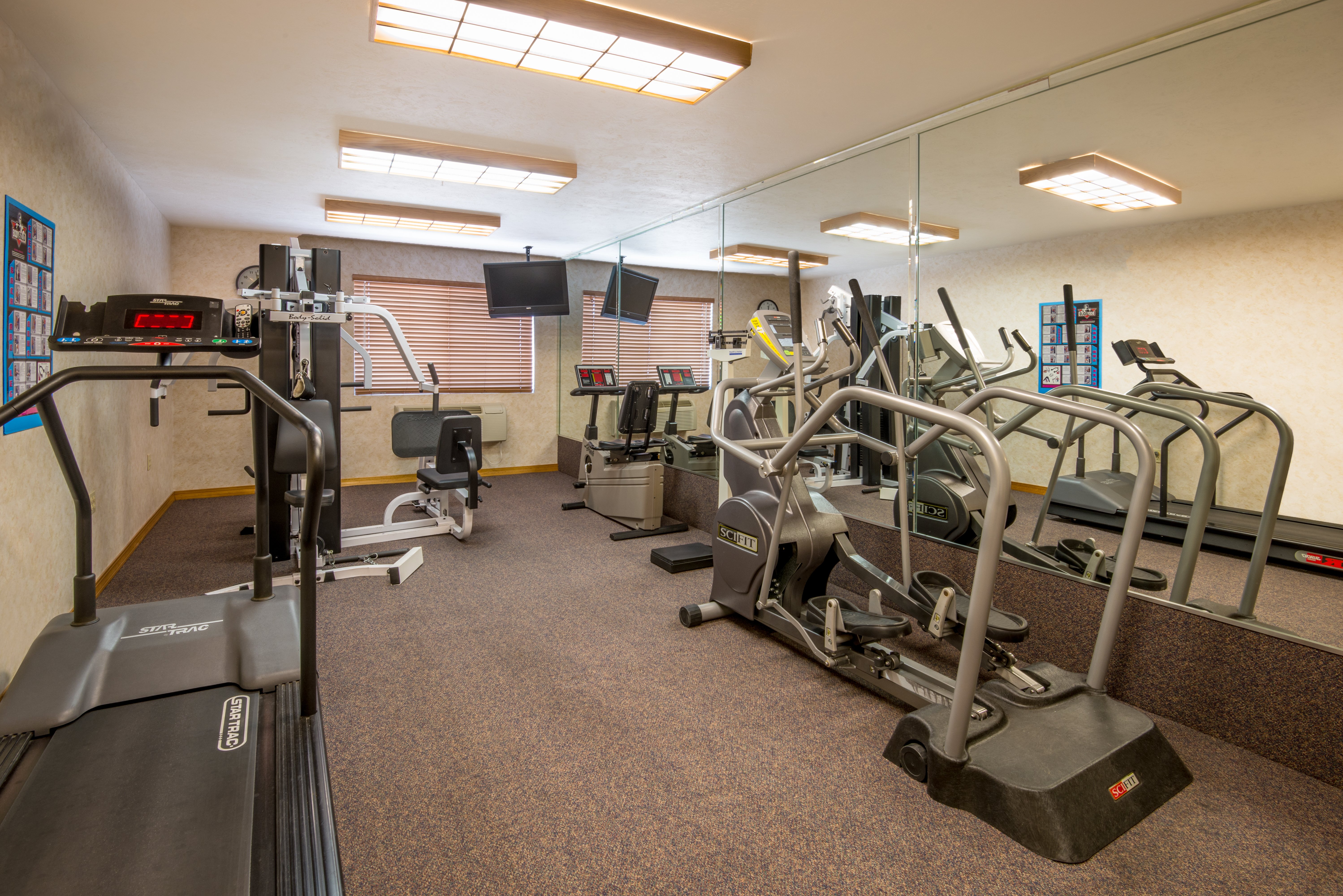 Holiday Inn Express Hotel Suites Raton 27/40