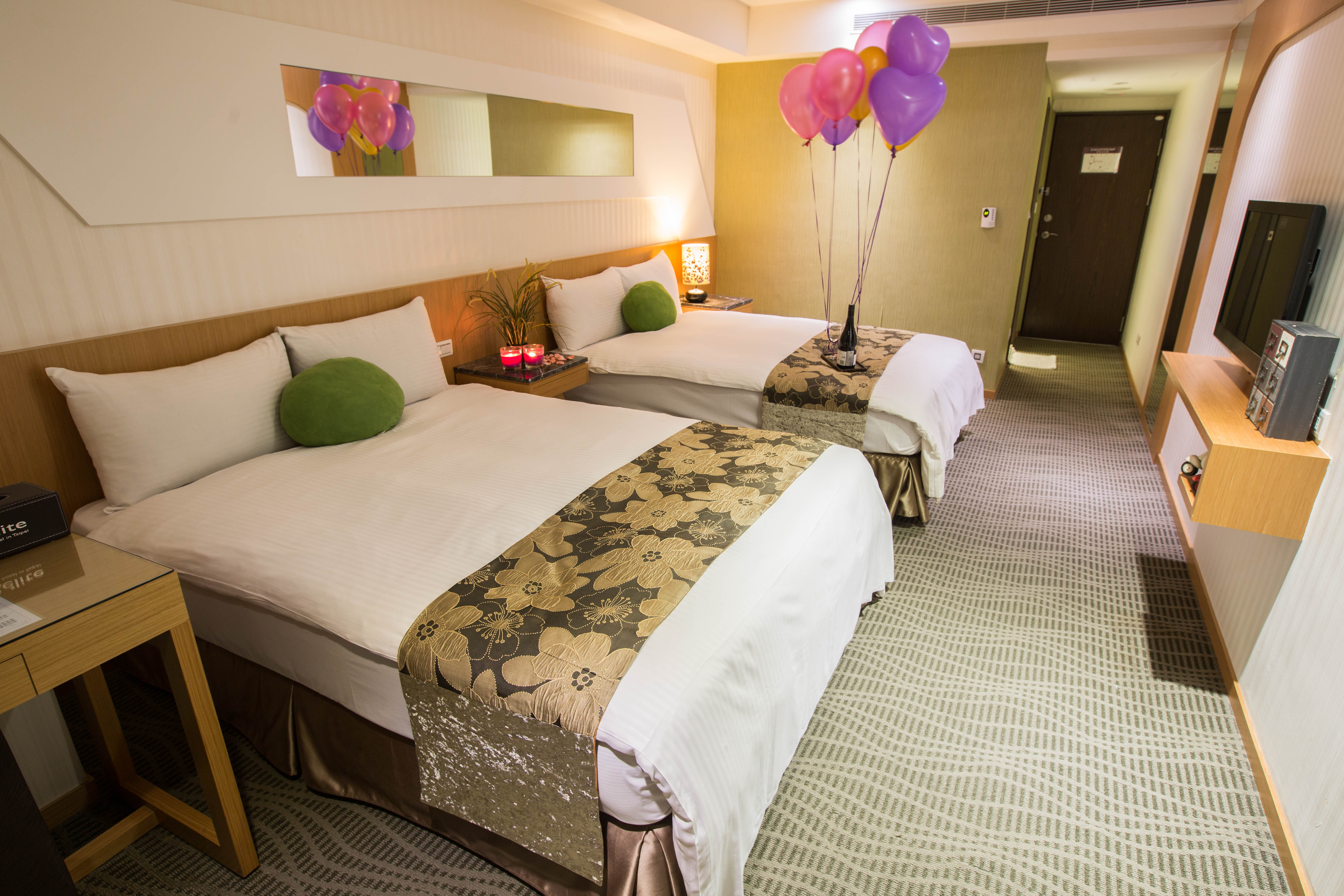 STANDARD, TWIN BEDS
