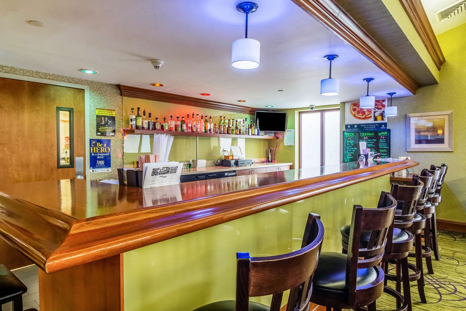 restaurant cafeteria