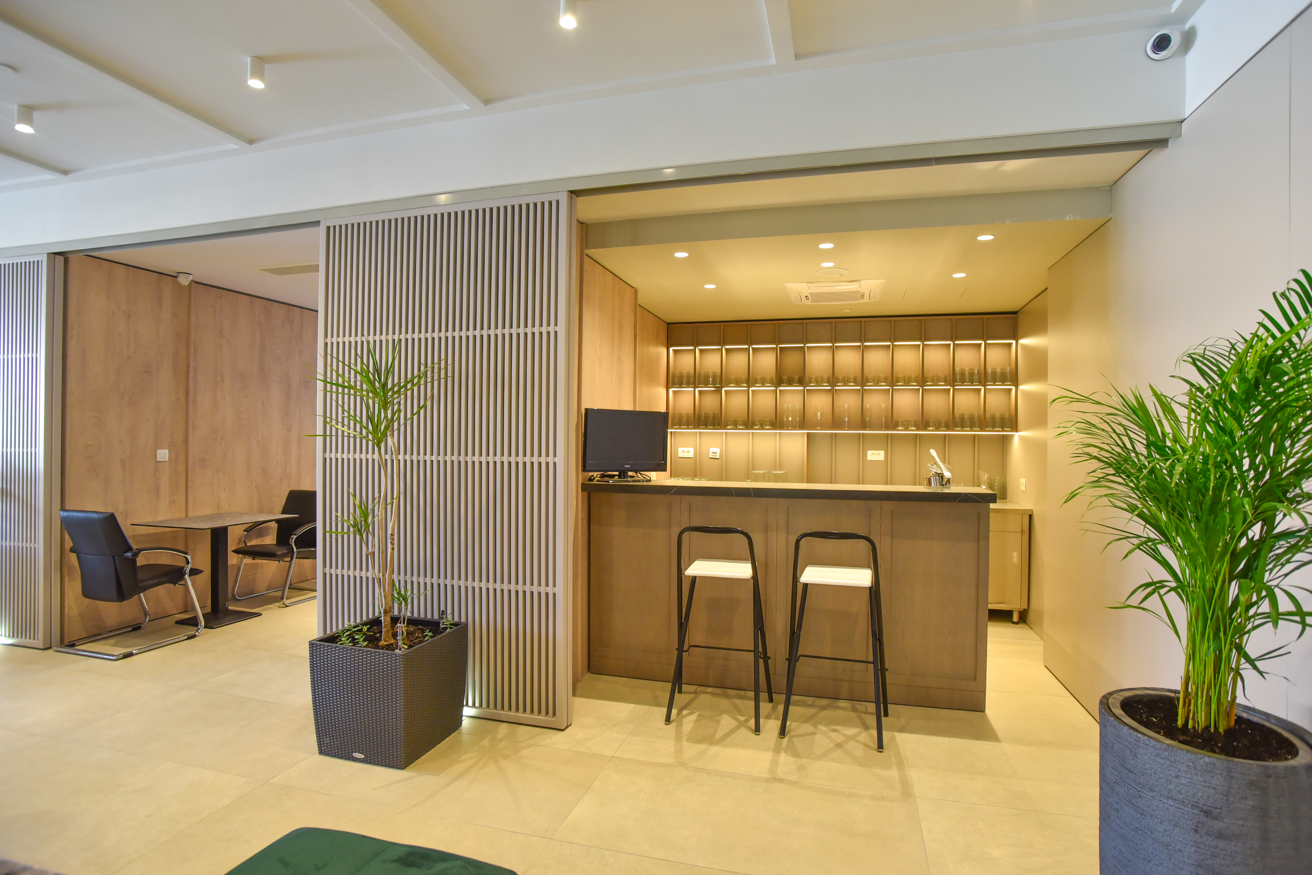 Hotel La Mer 13/65