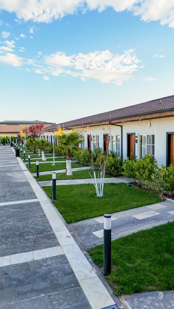 Expo Garden Hotel 43/50