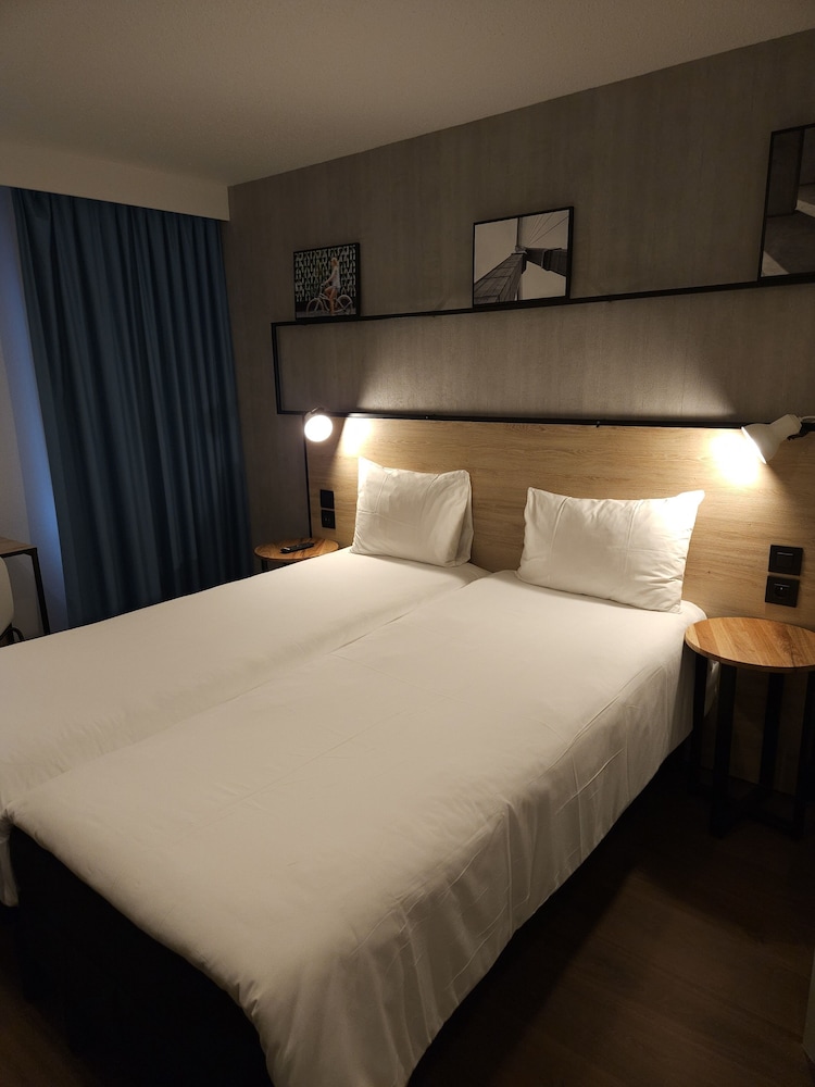 Ibis Creil Sur Oise 11/50