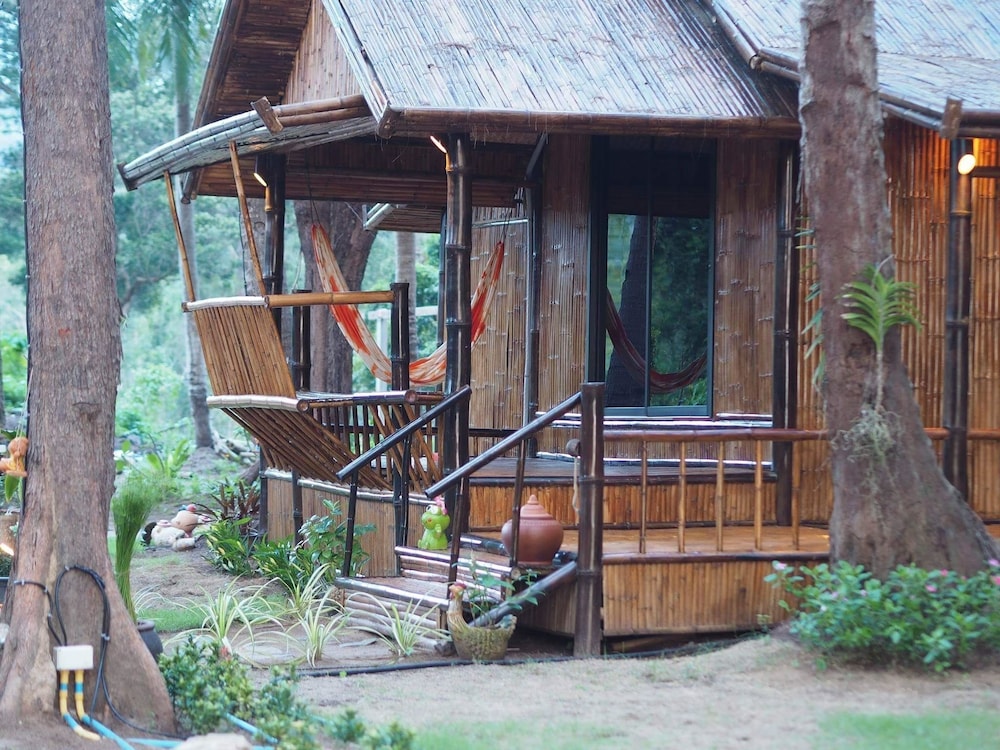 Eco Lanta Hideaway Beach Resort 24/44