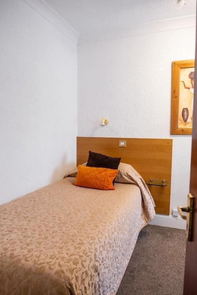 Park Manor Hotel 23/50
