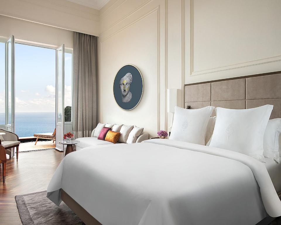 EXECUTIVE, SUITE, KING BED, SEA VIEW