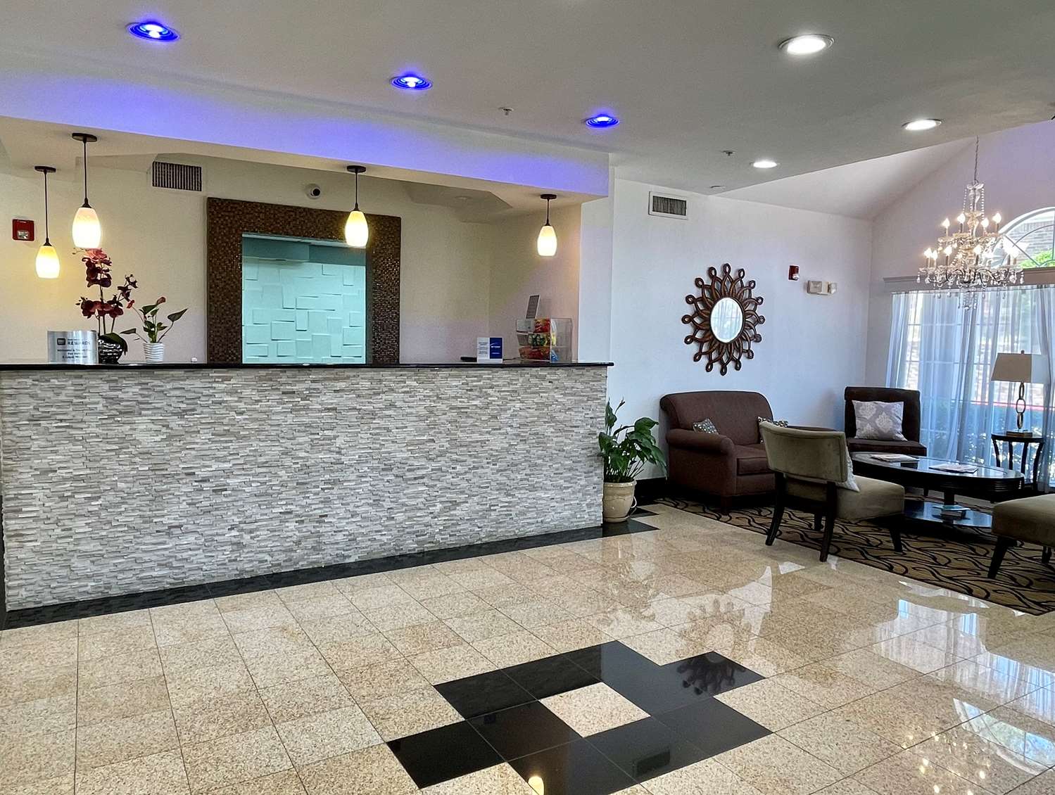 Best Western Roanoke Inn & Suites 4/23