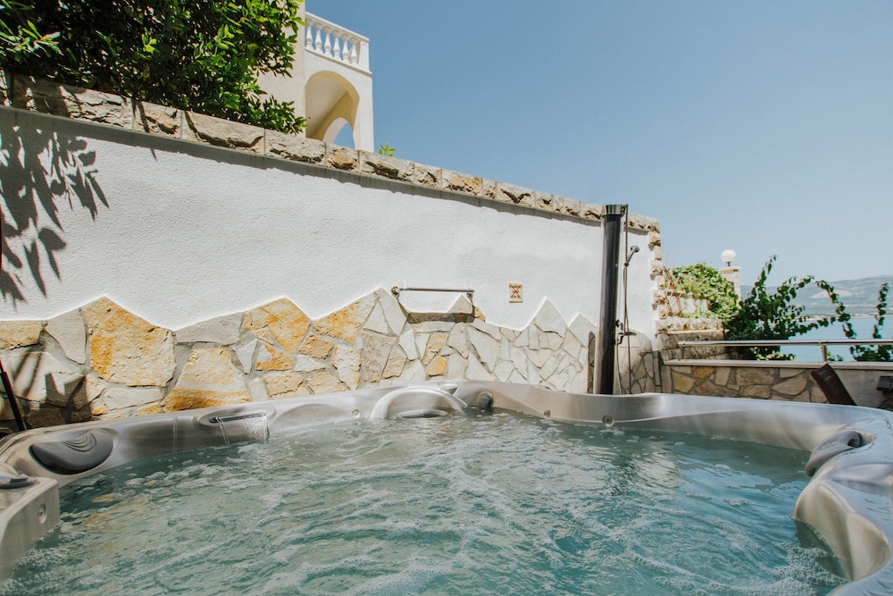 Hotel Vila Tina 21/50