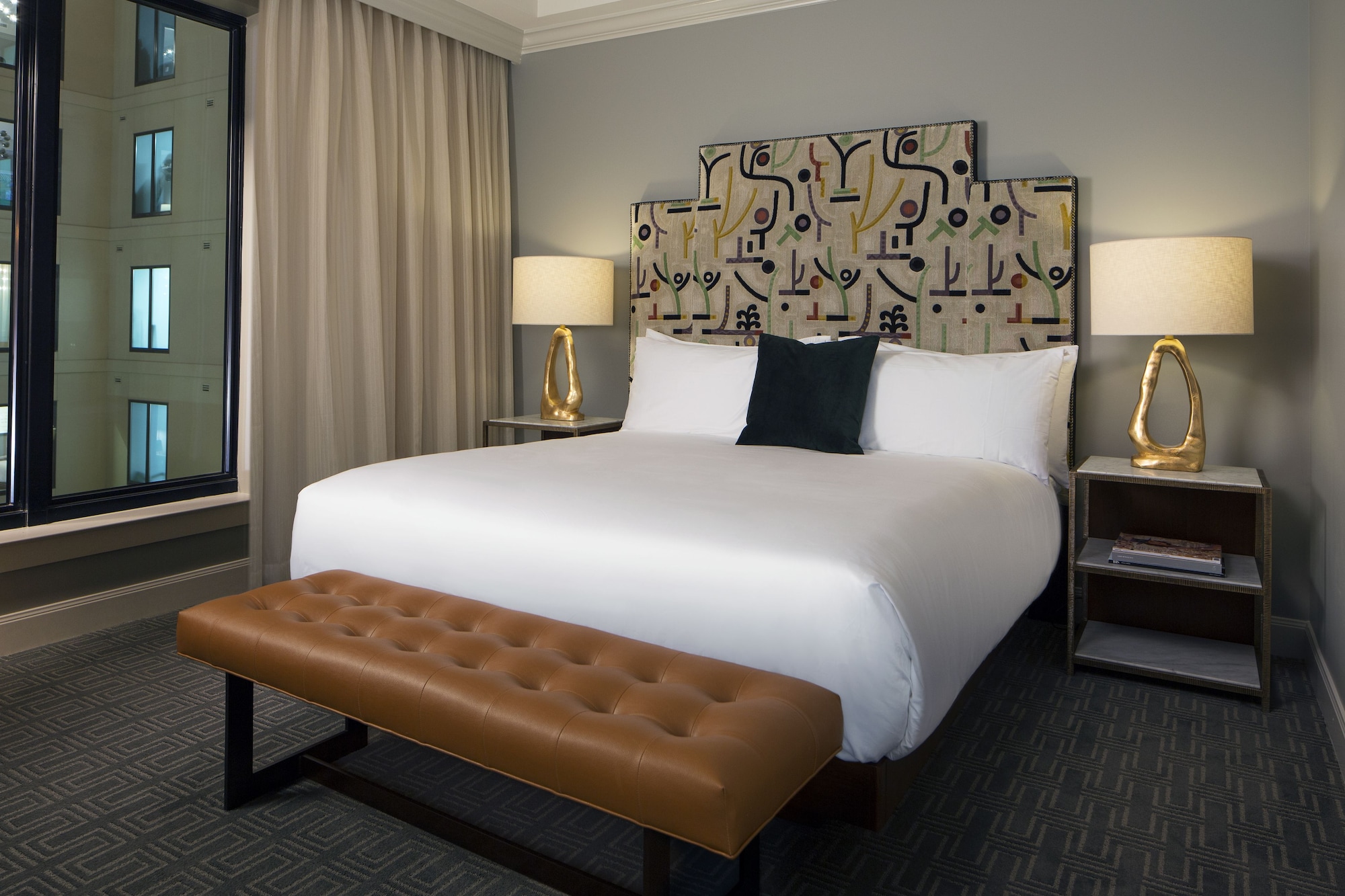 PREMIUM, KING BED