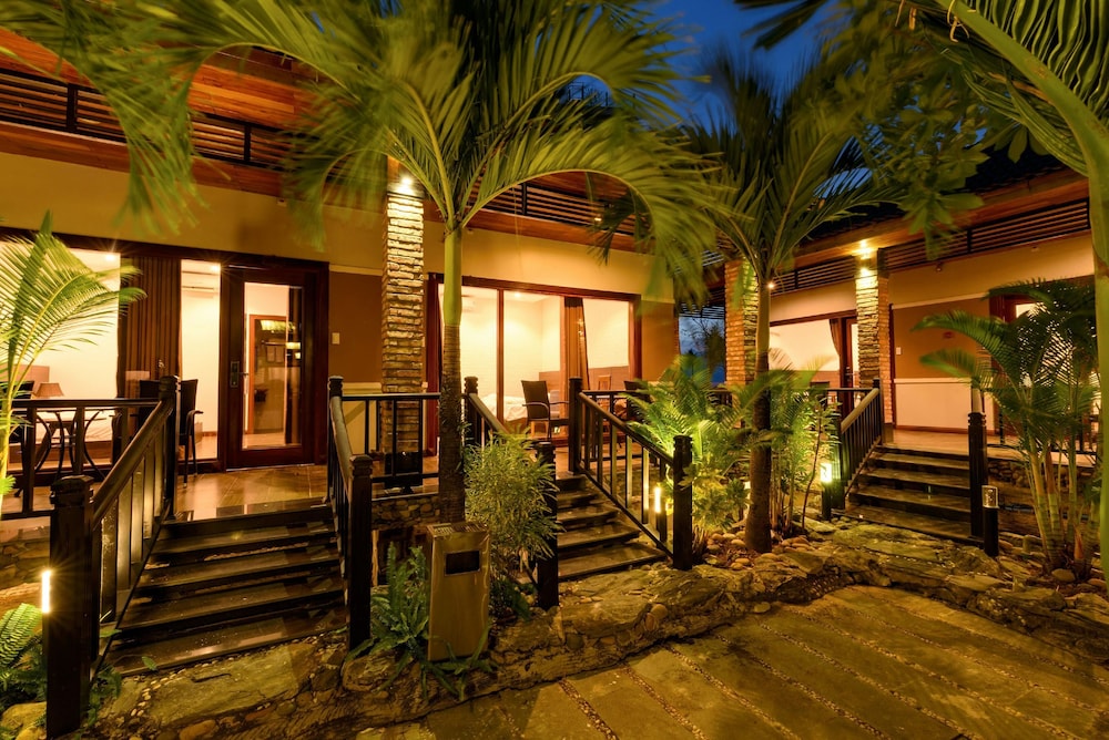 Ahaveda Resort 10/56