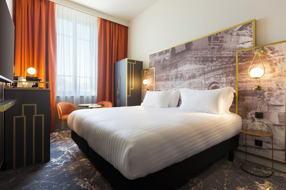 SOWELL Grand Hotel Dieu 10/38
