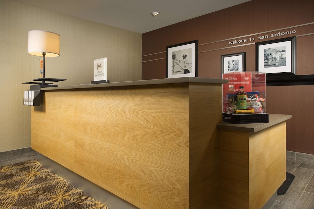 Hampton Inn And Suites San Antonio Northwest Medical Center 10/43