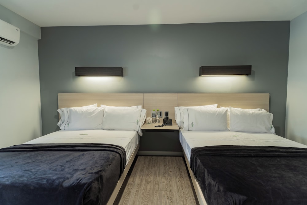 Hotel Expo Inn 16/65