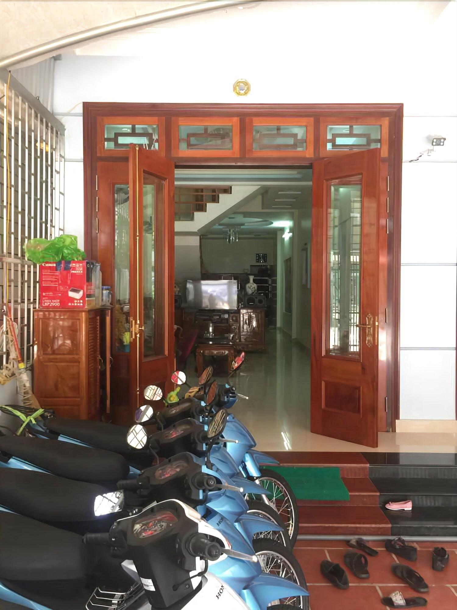 Hang Thuong Hostel 4/14