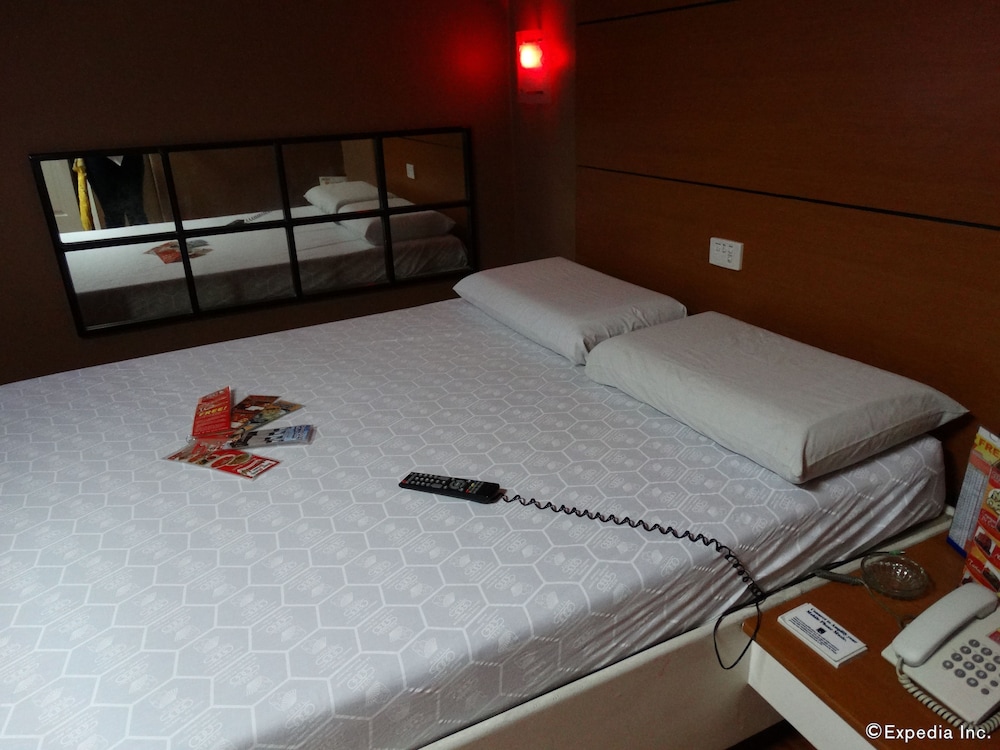 Hotel Sogo Quirino Motor Drive Inn 32/56