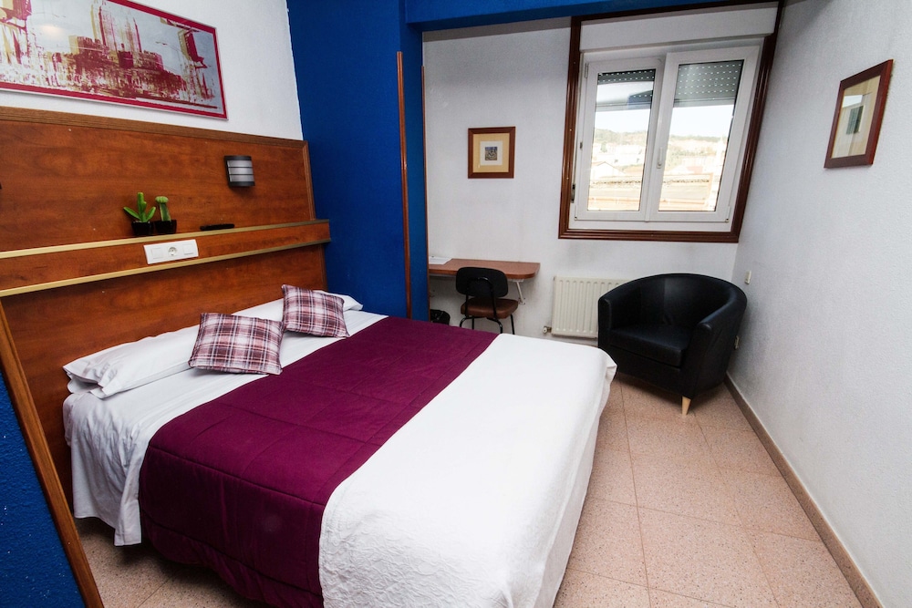 Hotel Ria De Bilbao 8/28