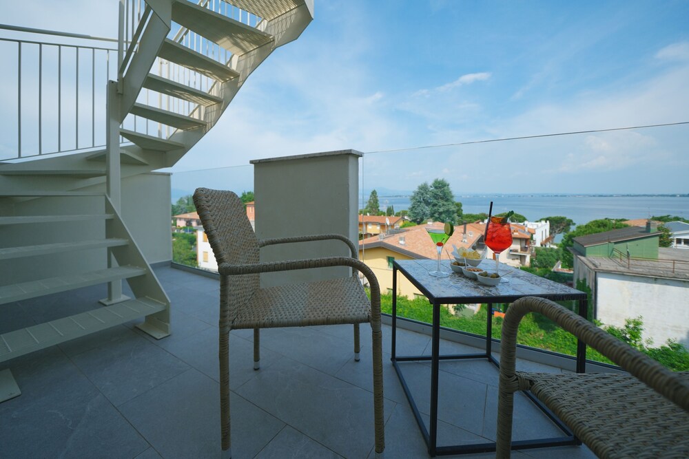 Hotel Palazzo Del Garda (ex Hotel Armony) 35/48