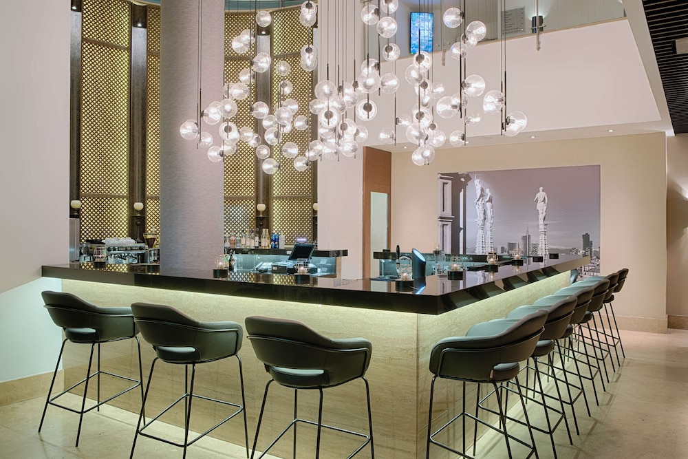 RADISSON BLU HOTEL MILAN 55/68