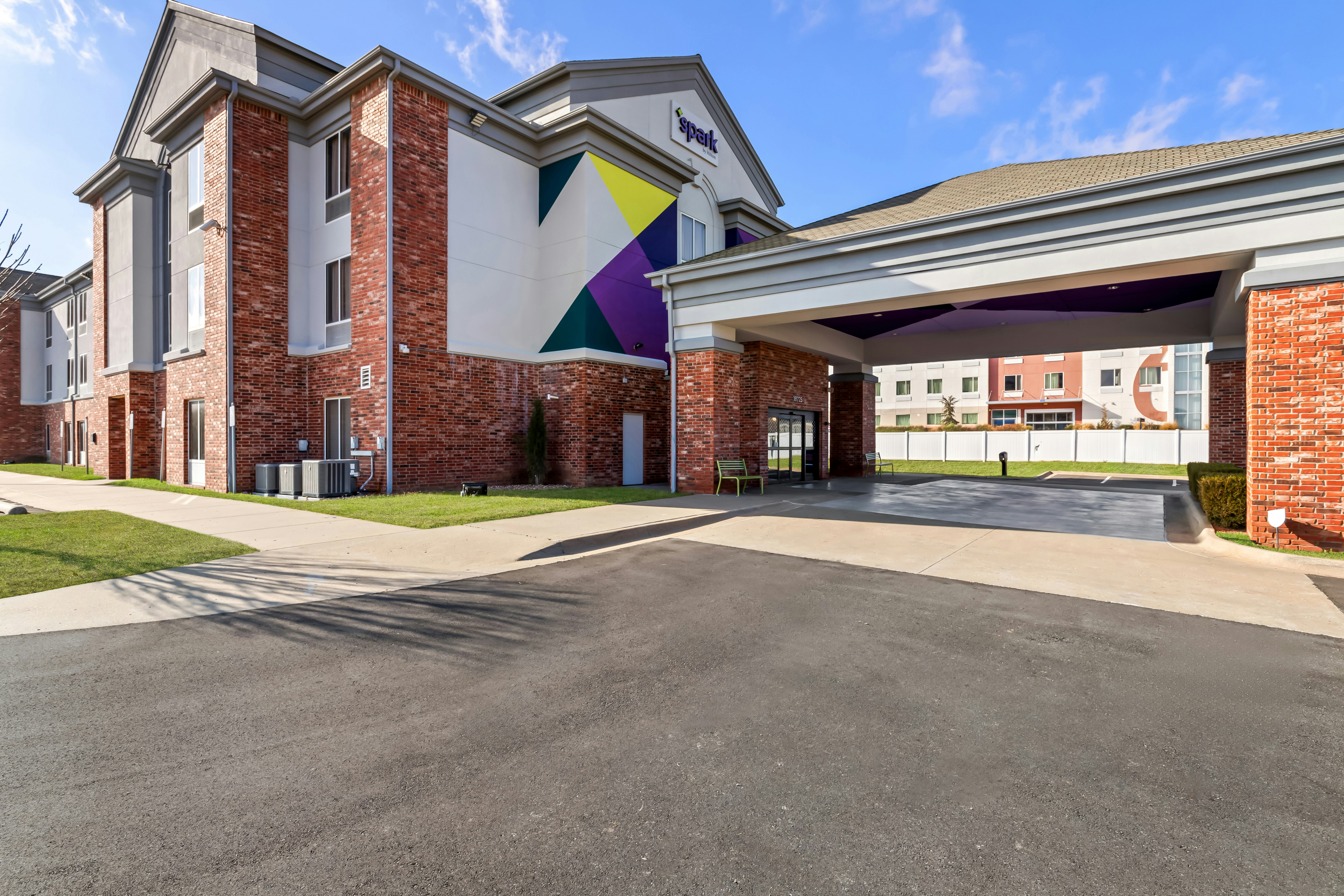 Spark by Hilton Catoosa Tulsa 22/26