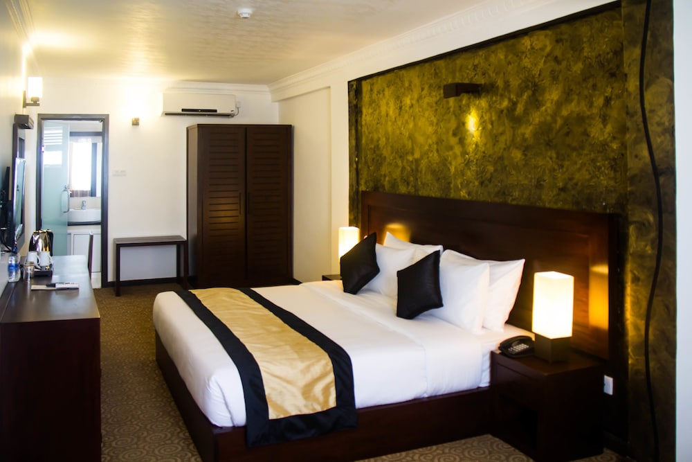 Ceylon City Hotel Colombo 14/39