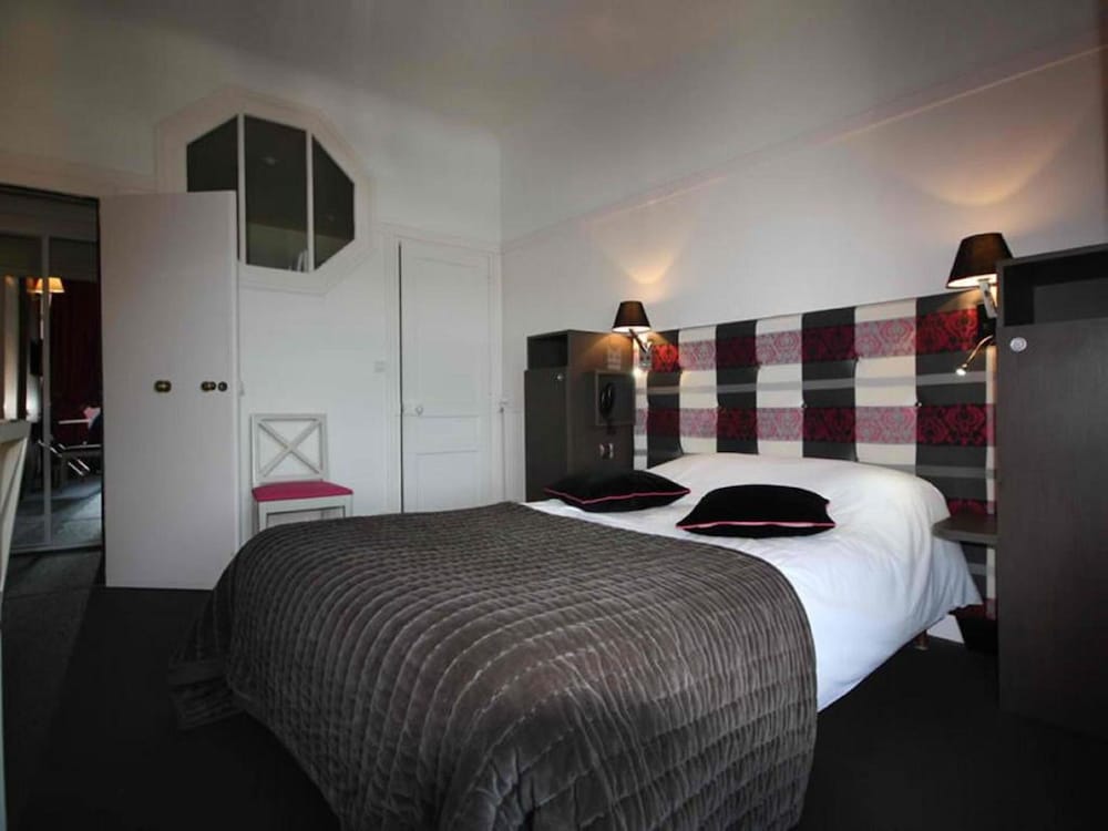 Hotel des Bains 11/42