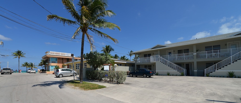 Hollywood By The Sea Hotel 52/67