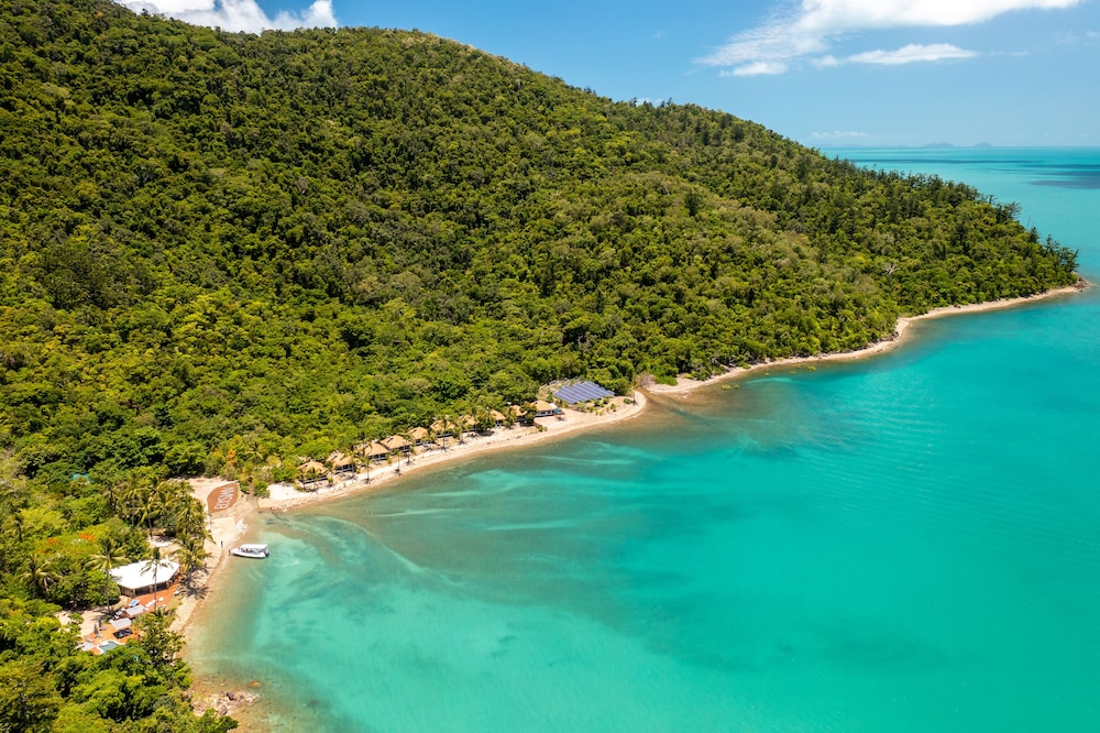 Elysian Luxury Eco Island Retreat 62/69