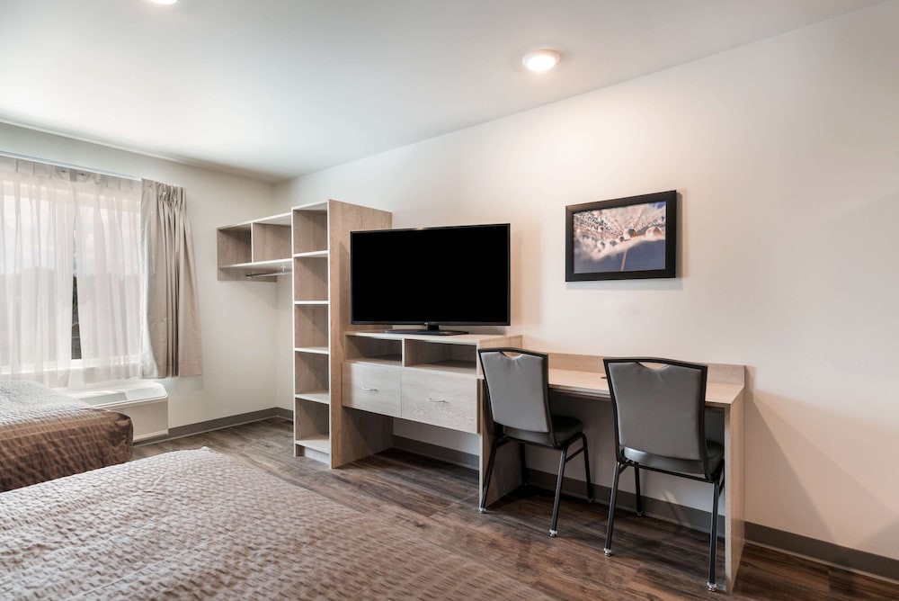 WoodSpring Suites Greensboro - High Point North 41/51