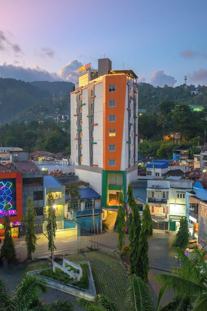 Front One Hotel Jayapura 2/34