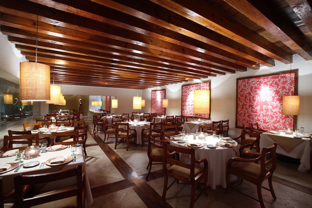 Las Brisas Ixtapa 47/74