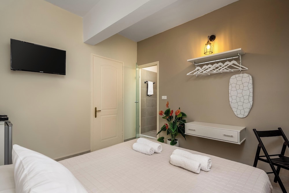 Maravelia Apartments 31/50