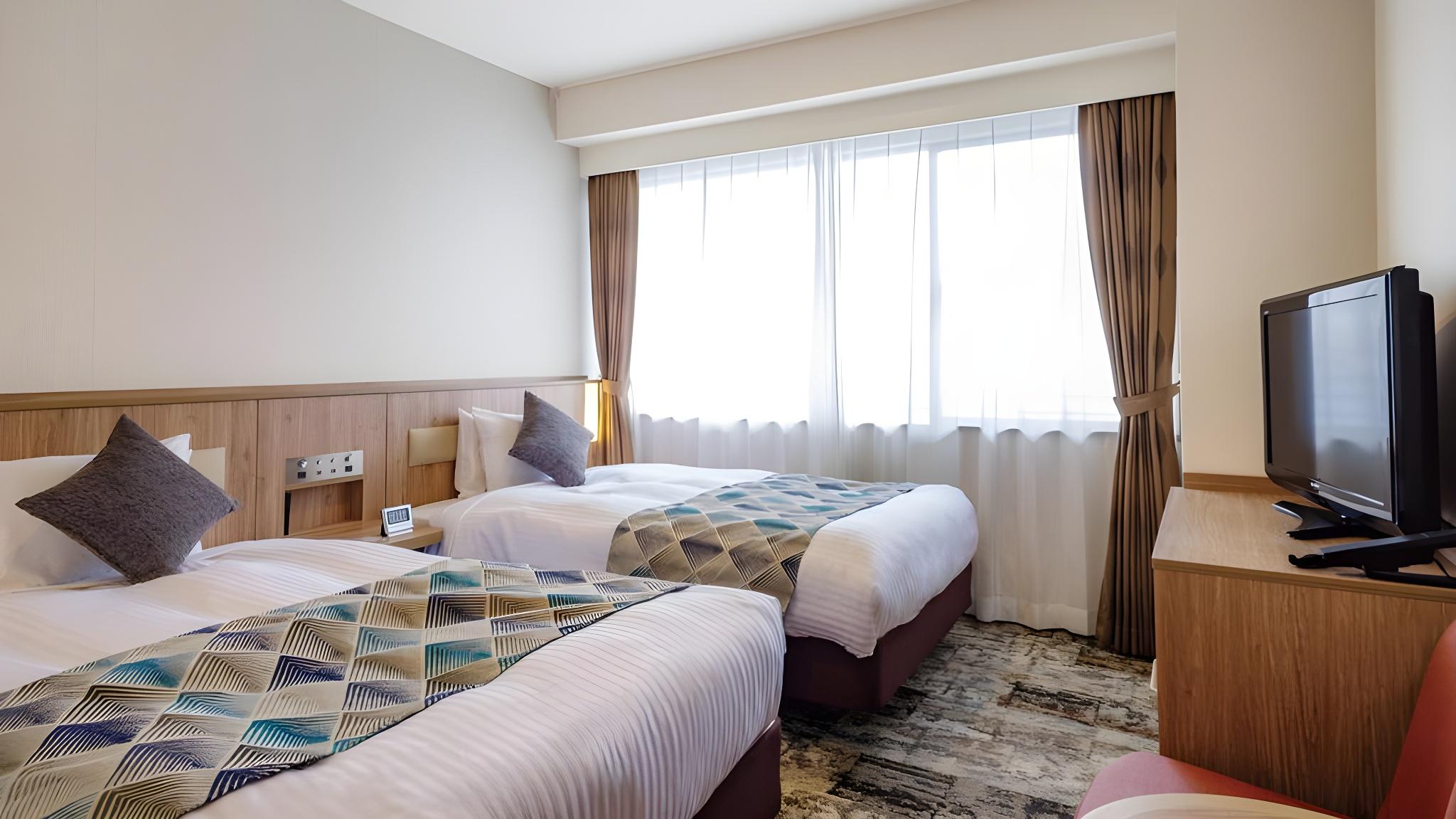 Business, Twin Beds, Main Tower