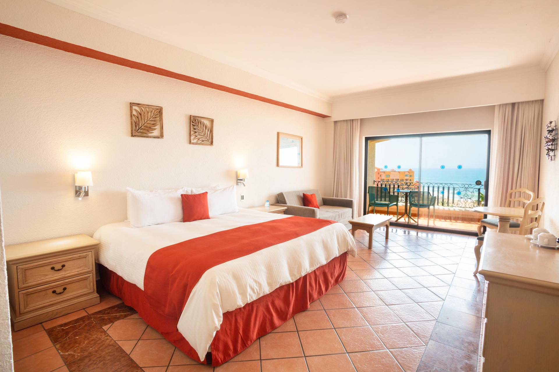 Junior, Sea View