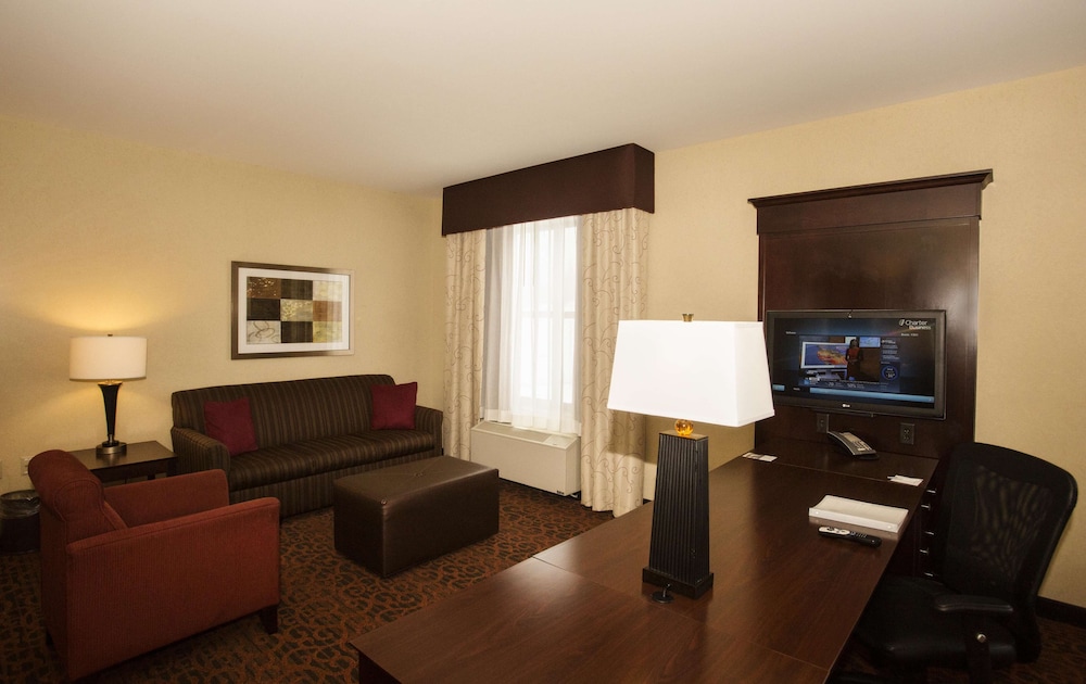 Hampton Inn Marquette/Waterfront 35/46