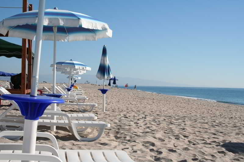 Club Esse Aquilia Beach Village 38/52