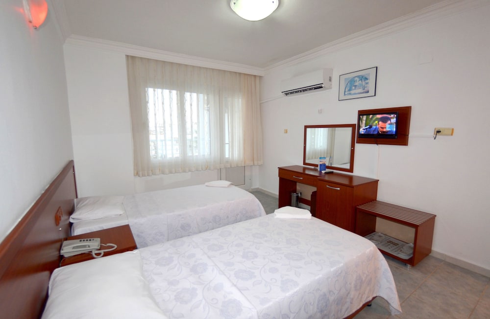 EYLUL HOTEL 26/50