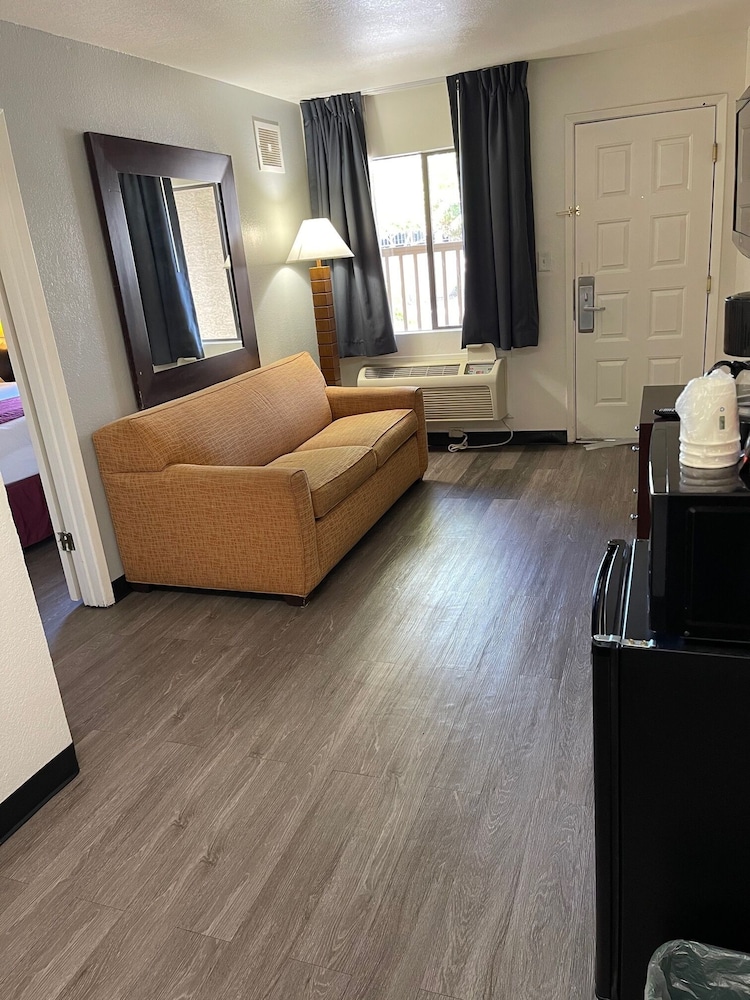Motel6 Tempe, AZ – Elliot Road 28/40