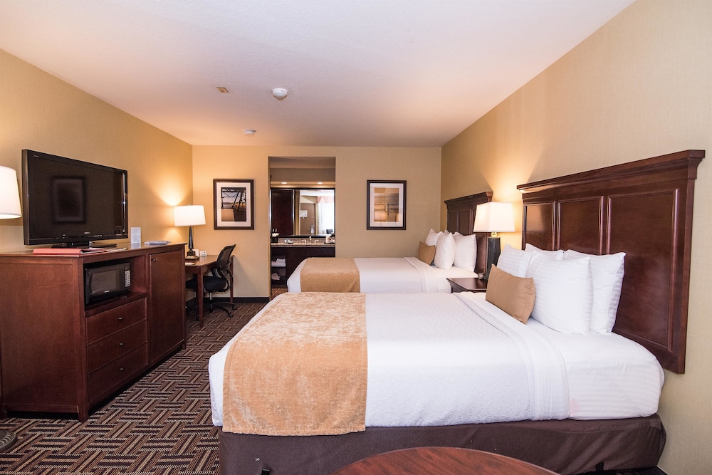 Best Western Plus Redondo Beach Inn 12/34