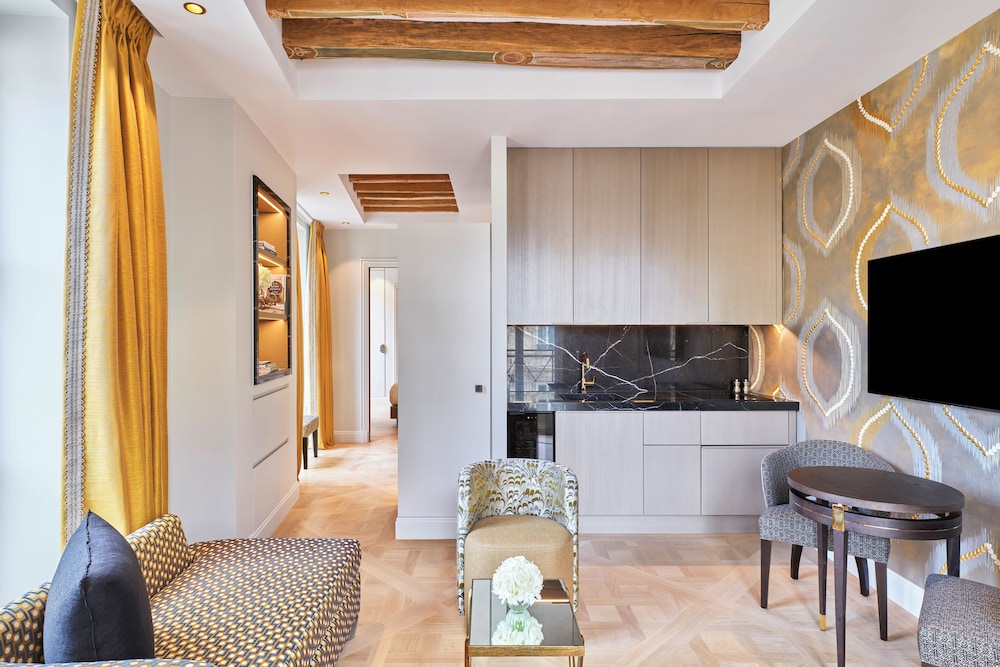 Maison Barriere Vendome 33/50