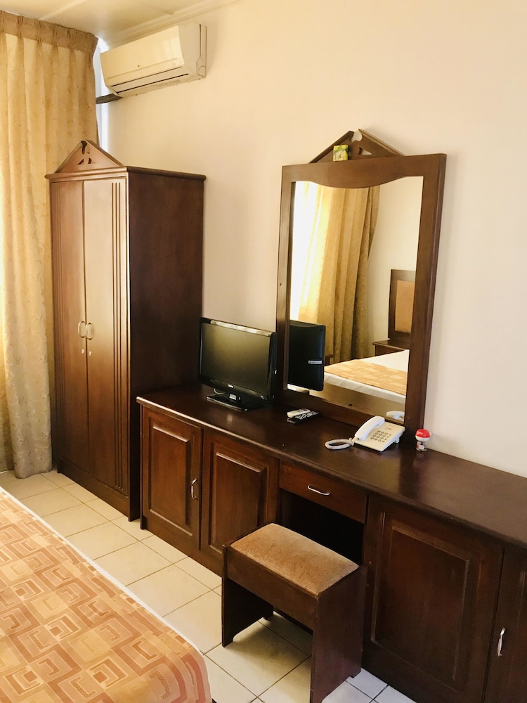 Full Moon Garden Hotel 7/41