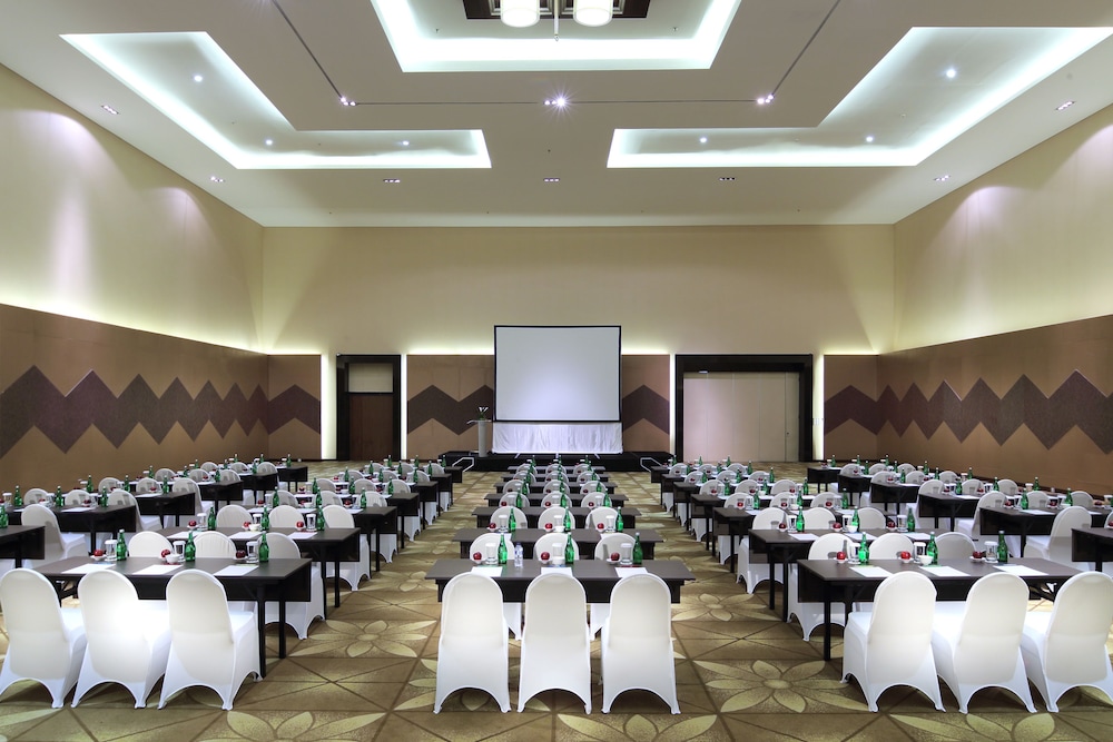 D Primahotel Tangerang 43/47