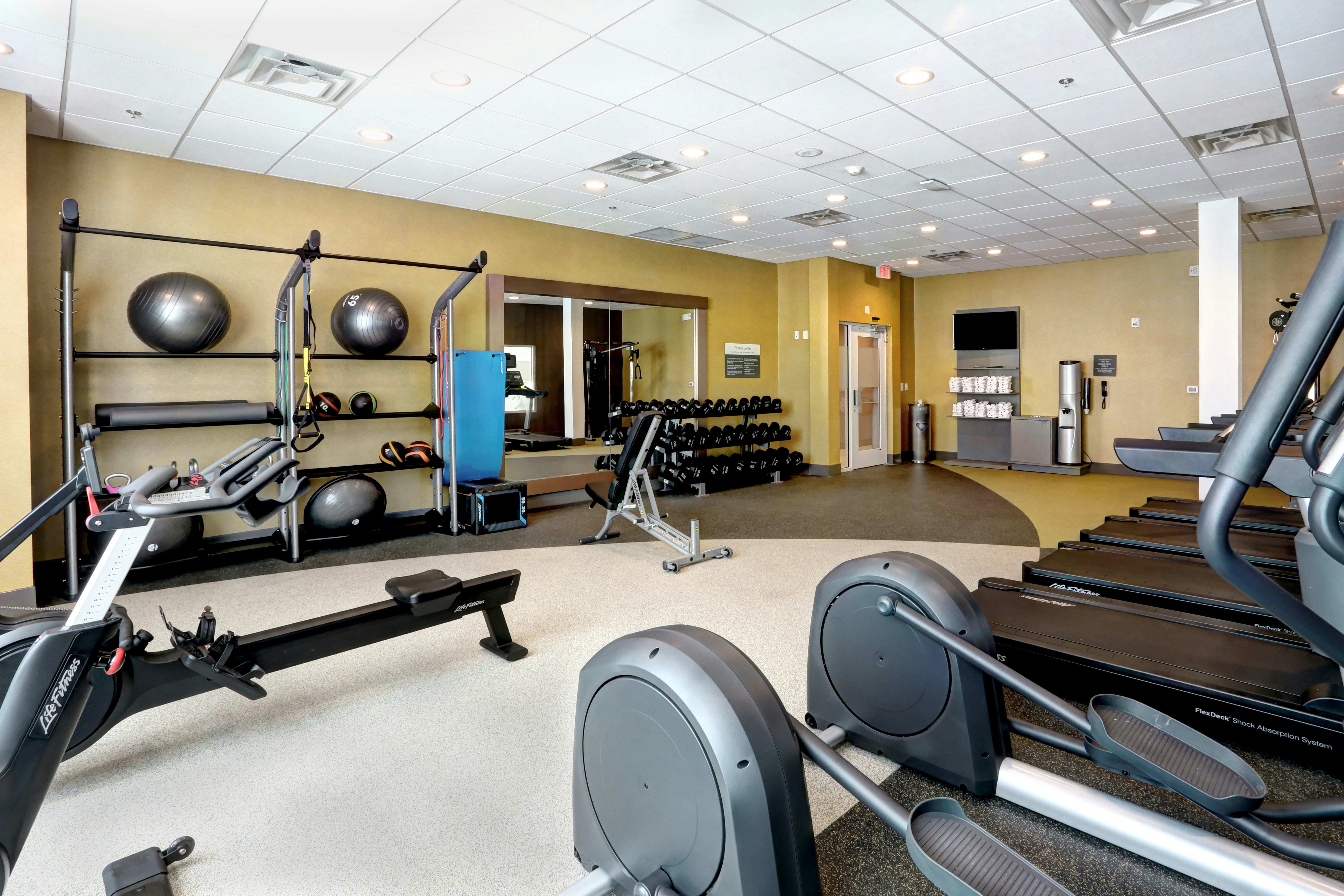 Hilton Garden Inn Bel Air 34/60