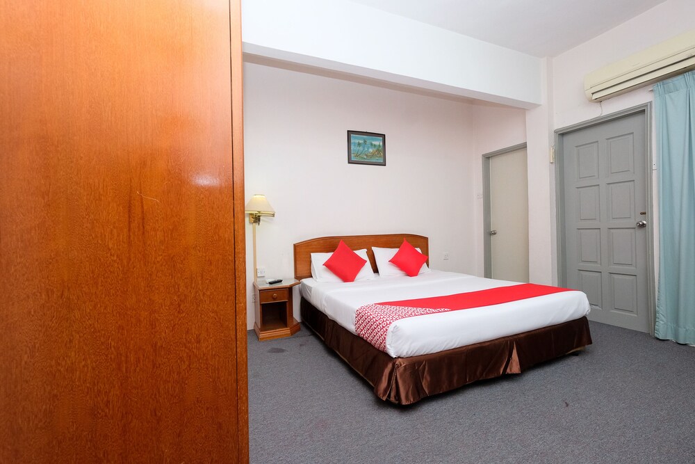 OYO 1236 Hotel Green Park 31/58