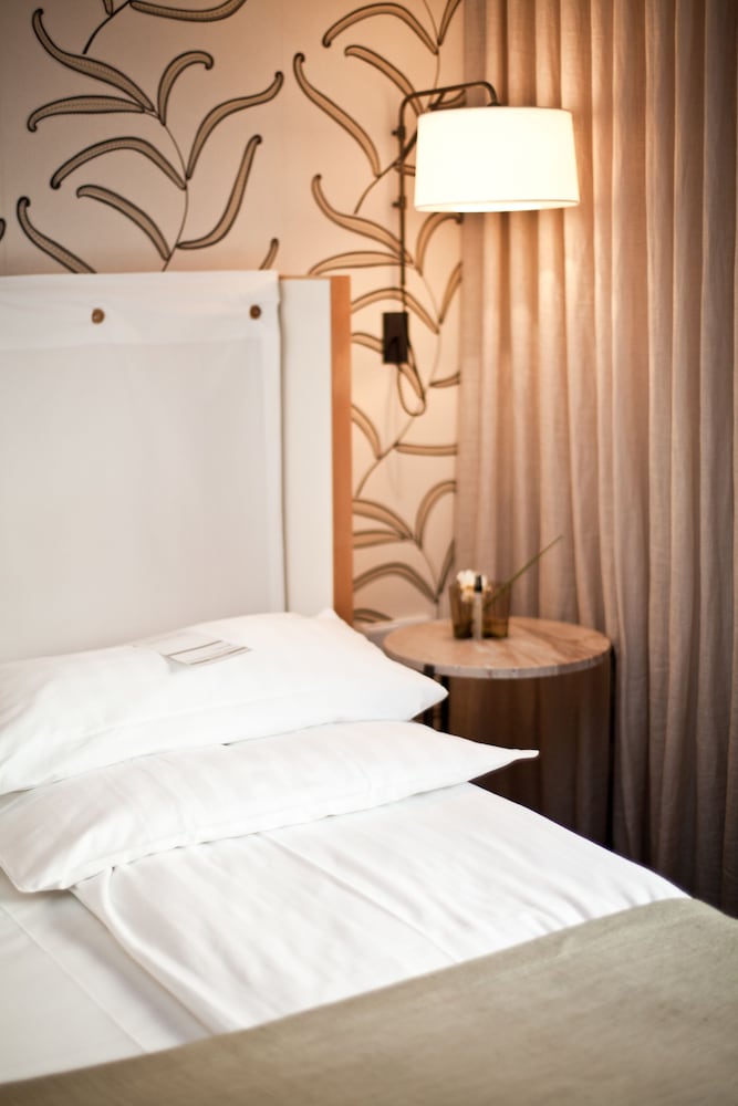 Cortiina Hotel 6/56