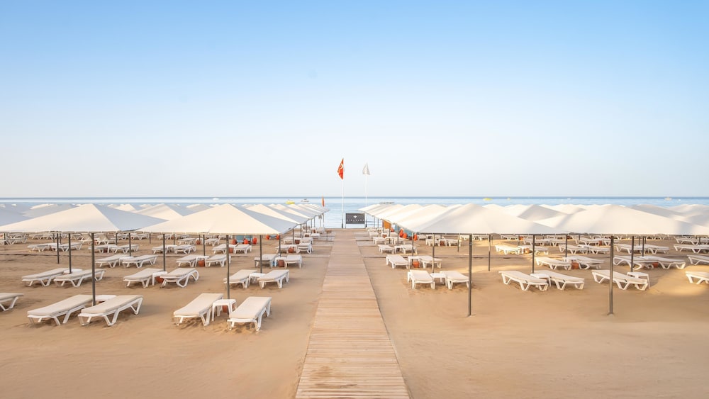 Miramare Beach Hotel 47/50