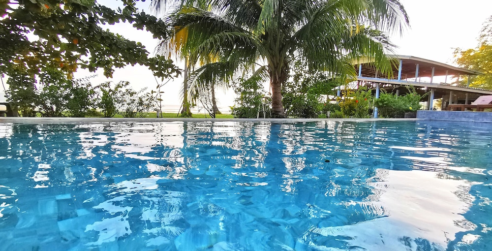 Koh Mook Riviera Beach Resort 44/50
