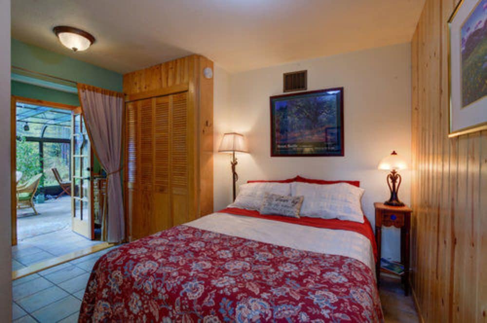 Moss Mountain Inn 7/28